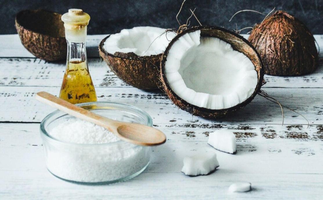 benefits of coconut oil for skin